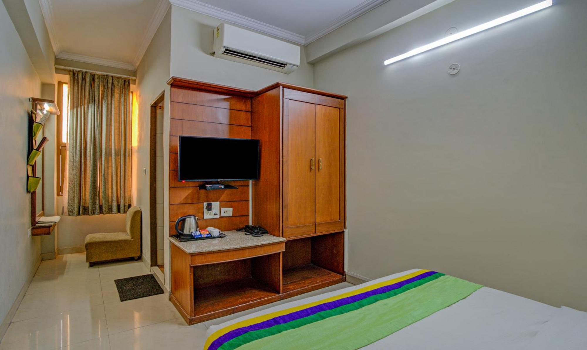 Hotel Treebo Bliss Divisione di Divisione di Jaipur Esterno foto