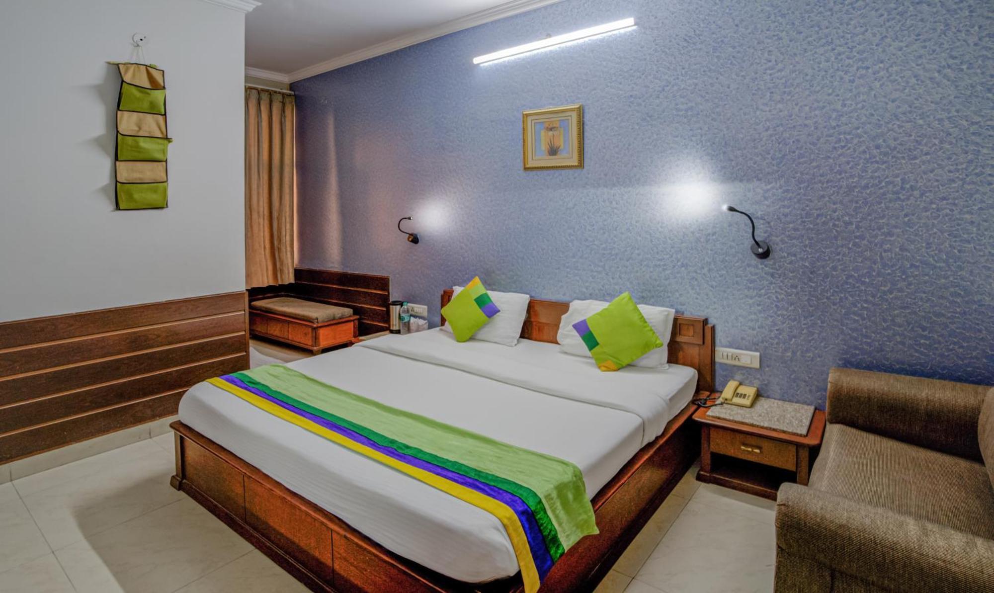 Hotel Treebo Bliss Divisione di Divisione di Jaipur Esterno foto