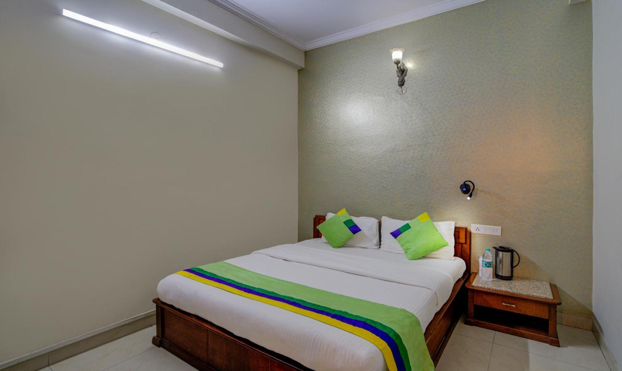 Hotel Treebo Bliss Divisione di Divisione di Jaipur Esterno foto