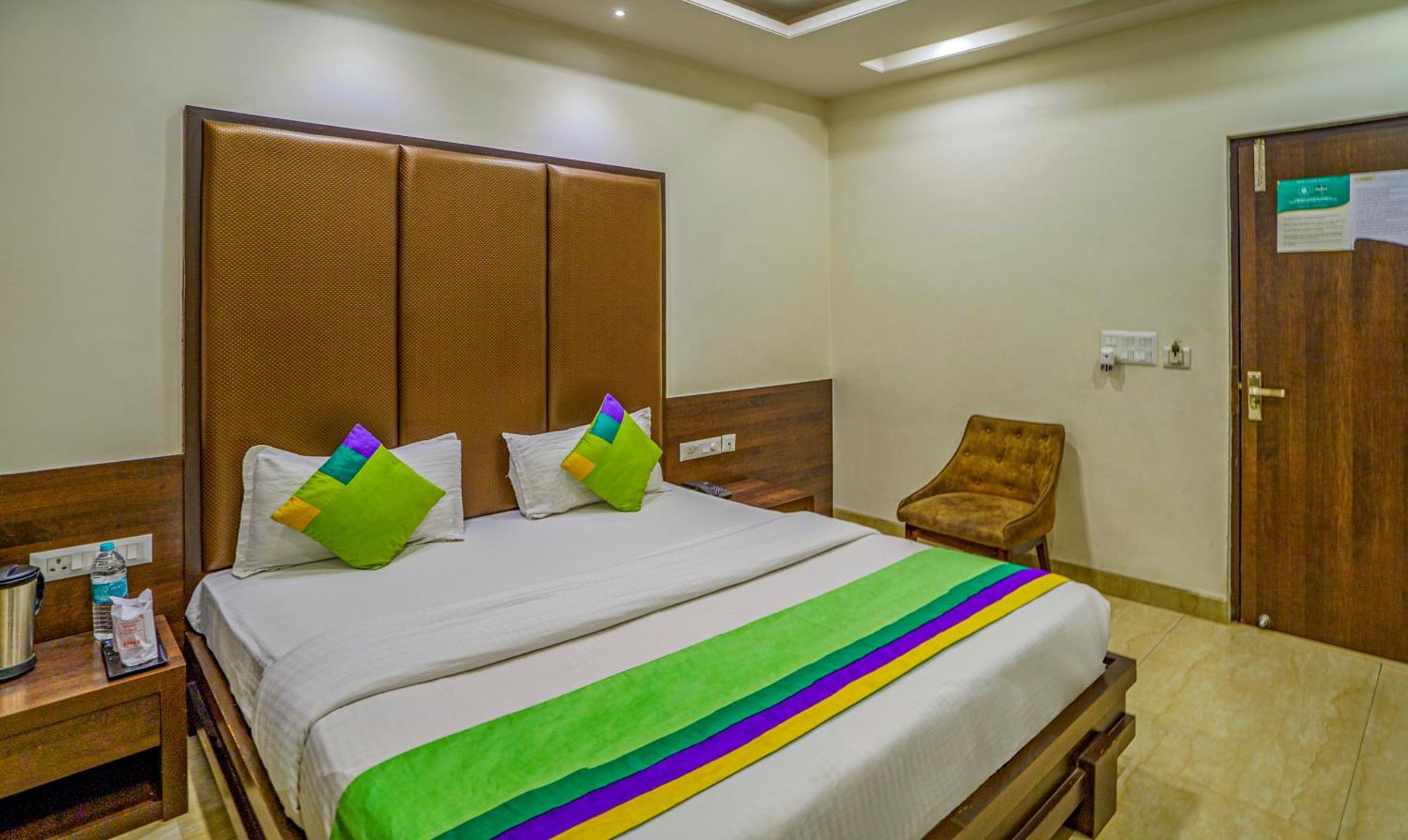 Hotel Treebo Bliss Divisione di Divisione di Jaipur Esterno foto