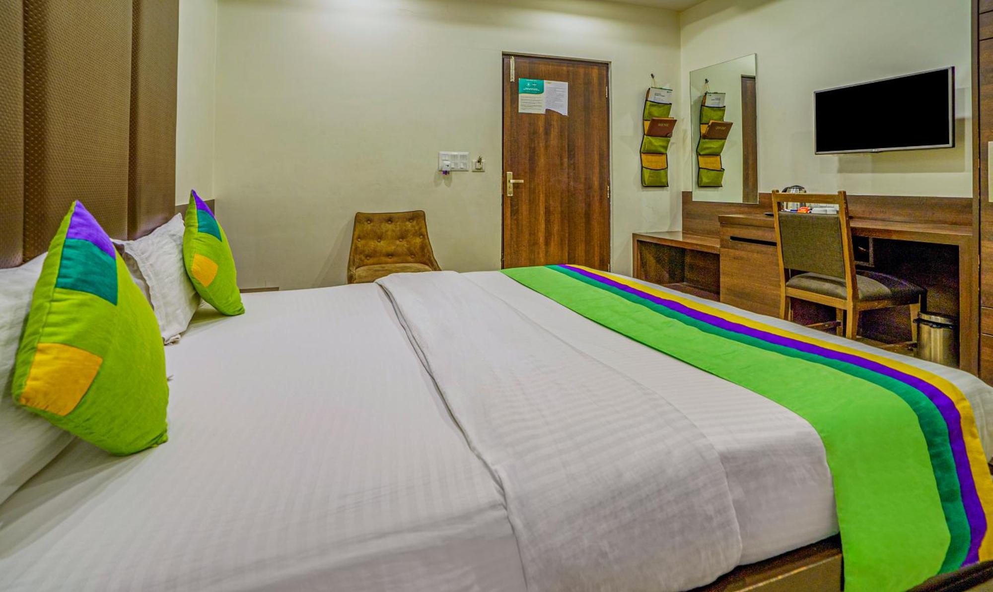 Hotel Treebo Bliss Divisione di Divisione di Jaipur Esterno foto