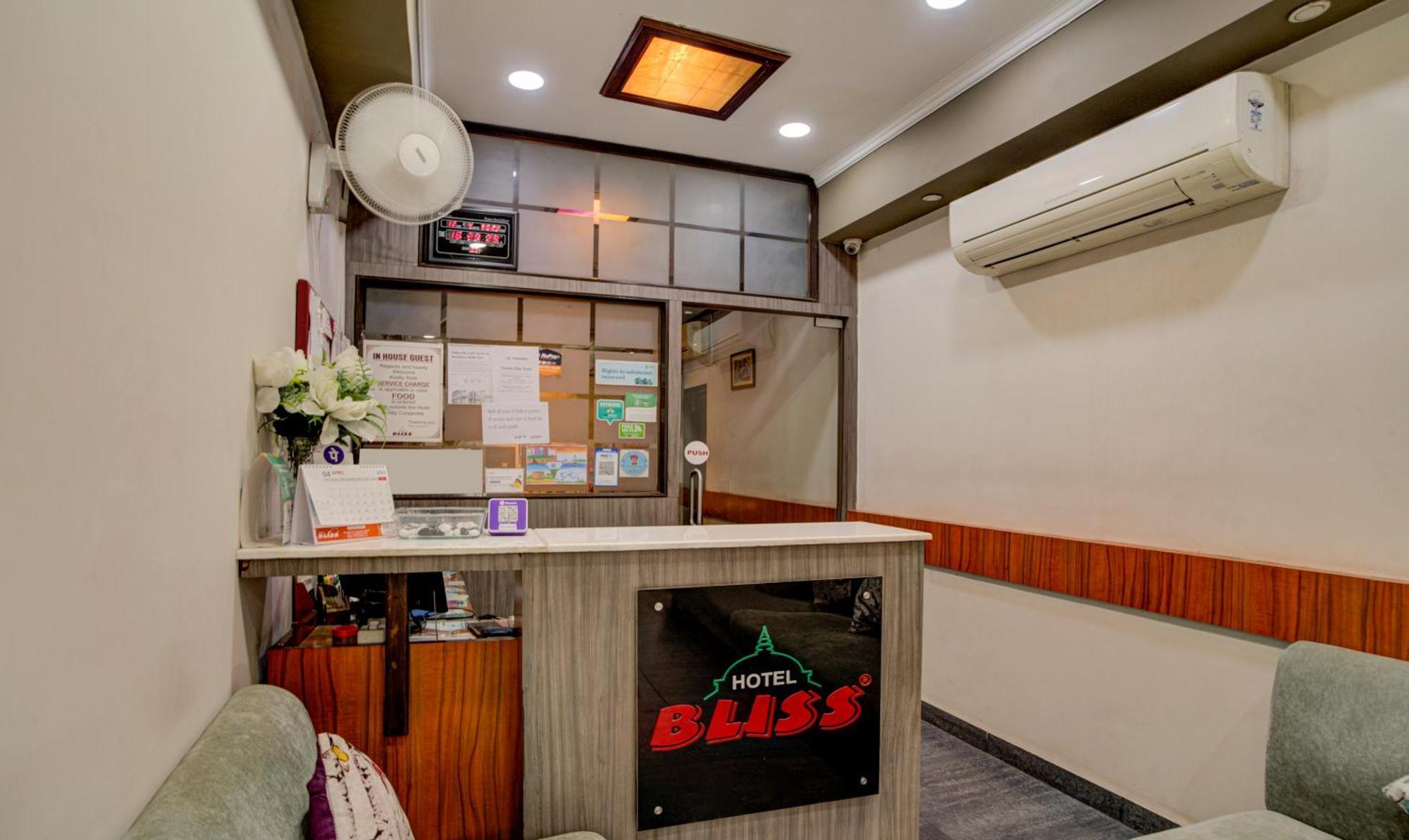 Hotel Treebo Bliss Divisione di Divisione di Jaipur Esterno foto