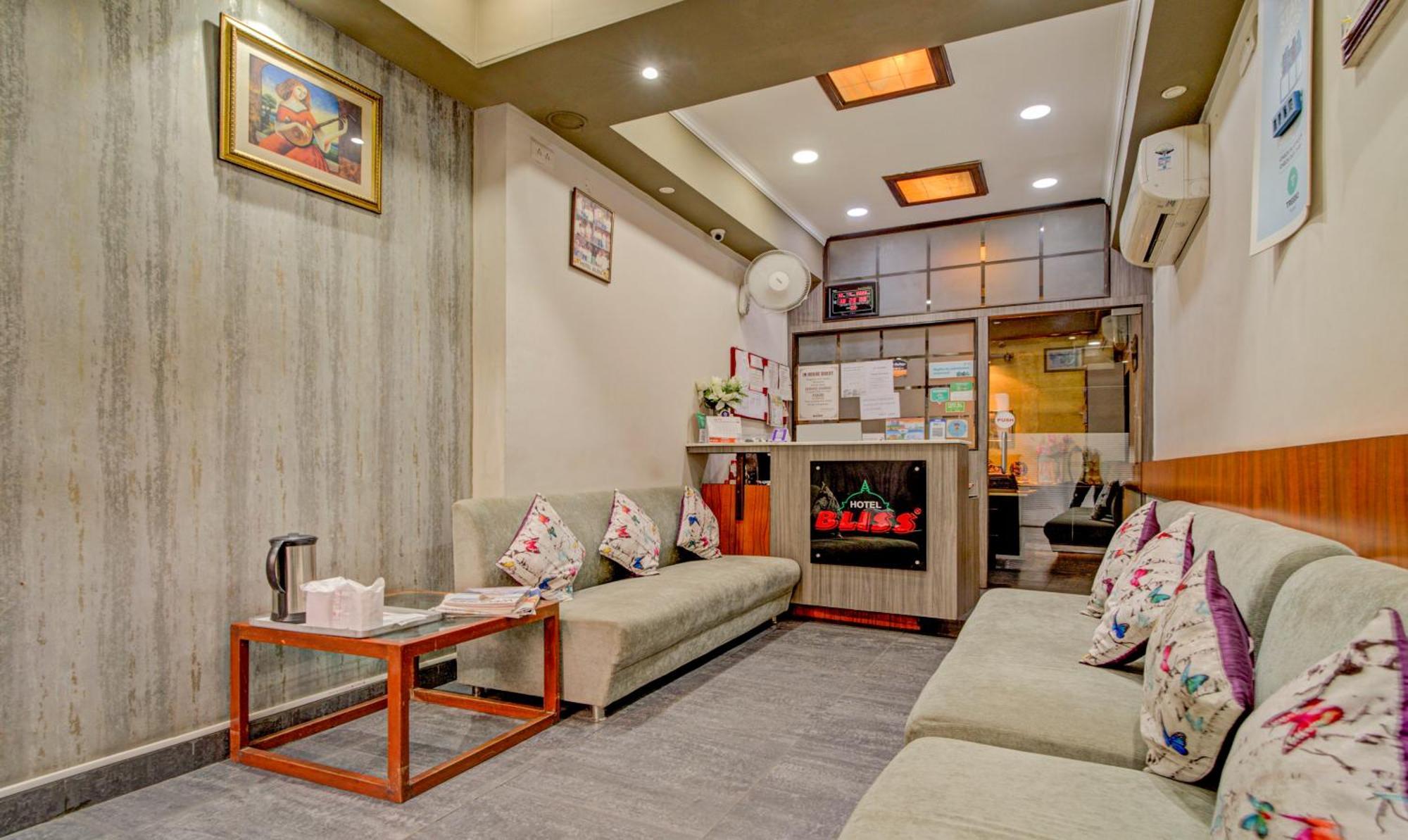 Hotel Treebo Bliss Divisione di Divisione di Jaipur Esterno foto