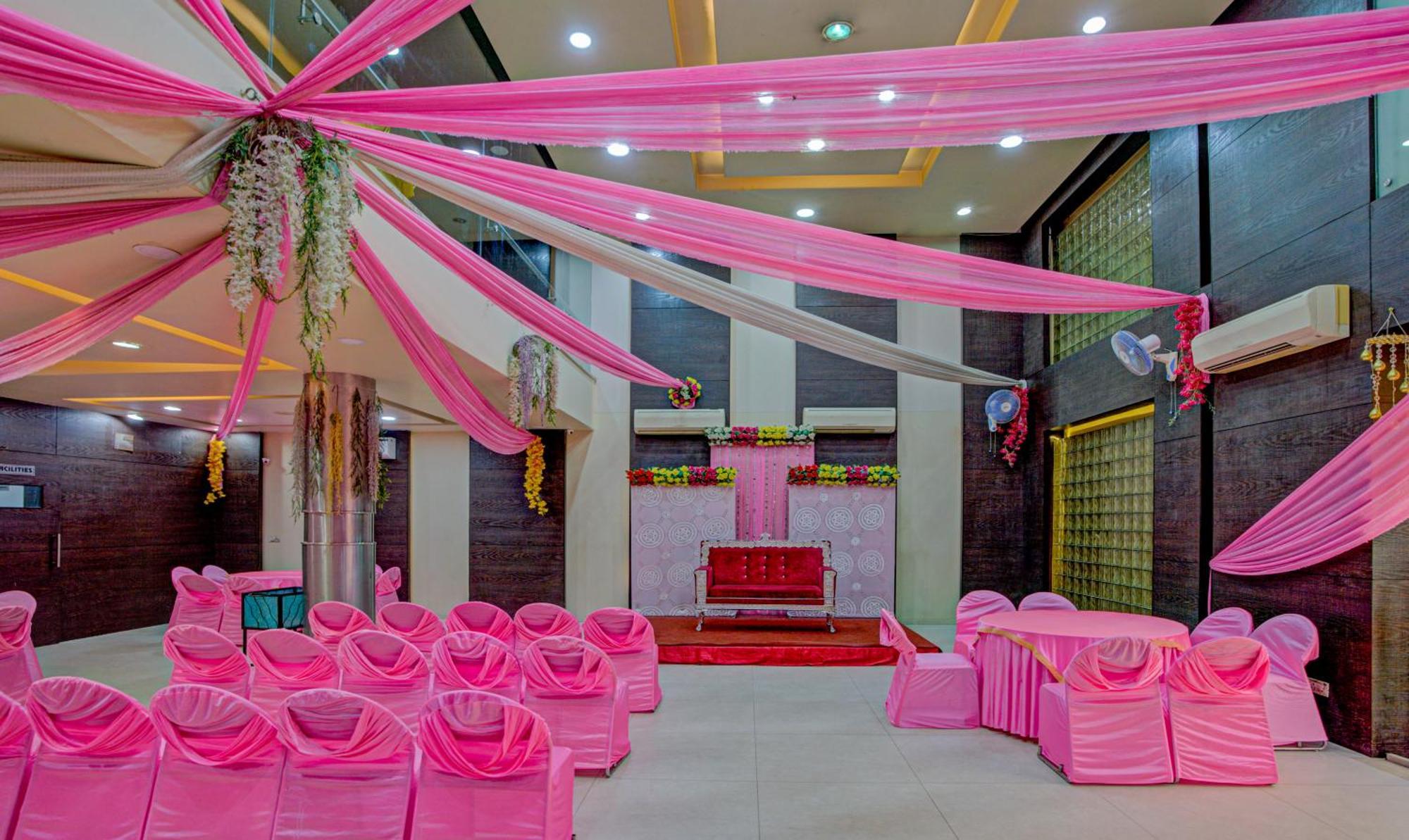 Hotel Treebo Bliss Divisione di Divisione di Jaipur Esterno foto