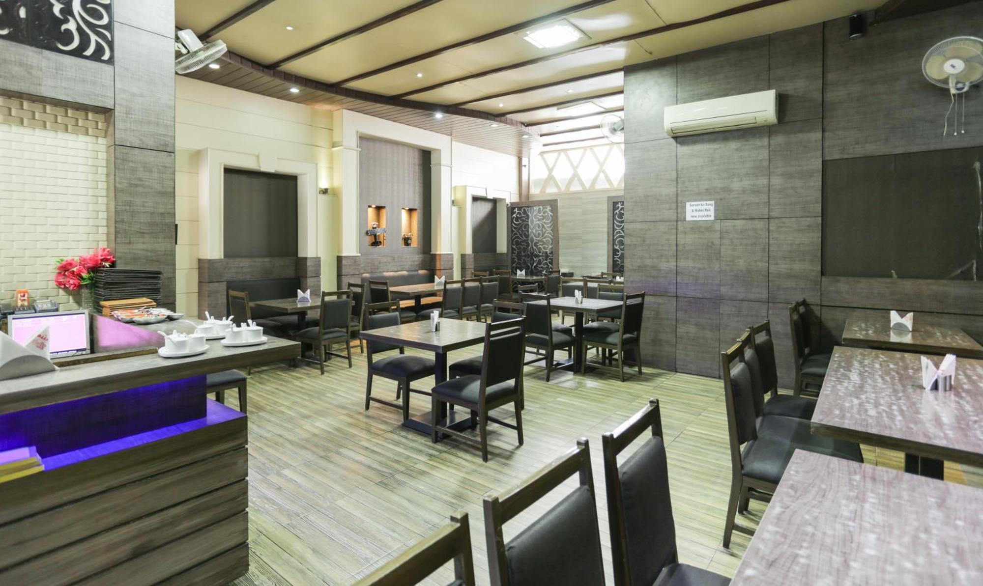 Hotel Treebo Bliss Divisione di Divisione di Jaipur Esterno foto